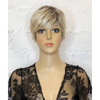 Парик пепельный блонд короткий № CXD 769 тон Y6/blond mix с эффектом отросших корней термостойкий Парик пепельный блонд короткий № CXD 769 тон Y6/blond mix с эффектом отросших корней термостойкий